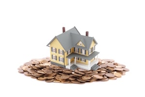 Auch ein Hausverkauf kann mit einem vereinbarten Wohnrecht abgeschlossen werden.