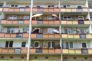 Wurde dies im Mietvertrag festgehalten, darf Strom fürs Treppenhaus in der Nebenkostenabrechnung auftauchen.