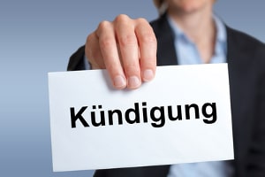 Wenn Sie den Vermieter grundlos anzeigen, droht Ihnen unter Umständen eine Kündigung.